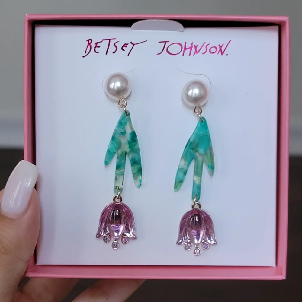 Betsey Johnson Tulip Earrings NEW